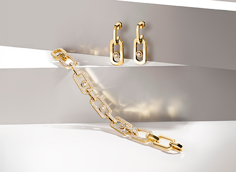 Image title messika banner